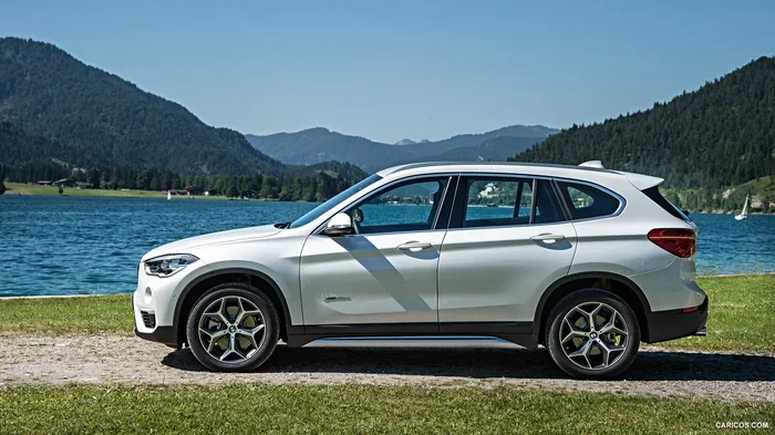 Is Bmw X1 a Hatchback