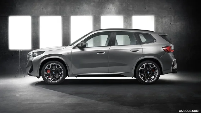 Is Bmw X1 a Hatchback